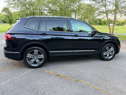 Used 2019 Volkswagen Tiguan SEL Premium AWD/4WD image 7