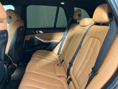 Certified 2022 BMW X5 xDrive40i w/ Parking Assistance Package AWD/4WD image 26