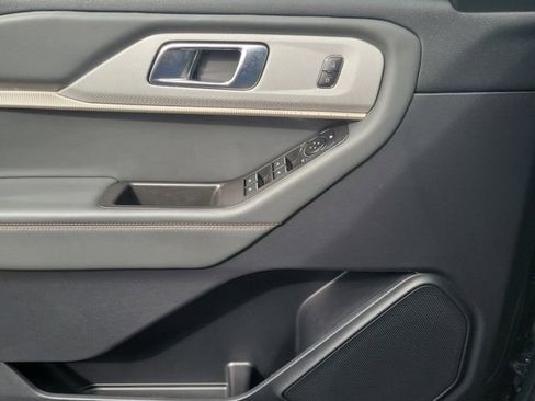 Certified 2025 Ford Explorer Active w/ Active Comfort Package RWD image 14