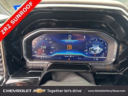 Used 2023 Chevrolet Silverado 1500 ZR2 w/ Technology Package image 29