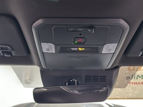 Certified 2025 Toyota Tacoma SR5 image 11