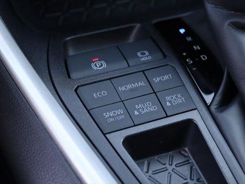 Certified 2025 Toyota RAV4 XLE w/ Weather Package AWD/4WD image 19