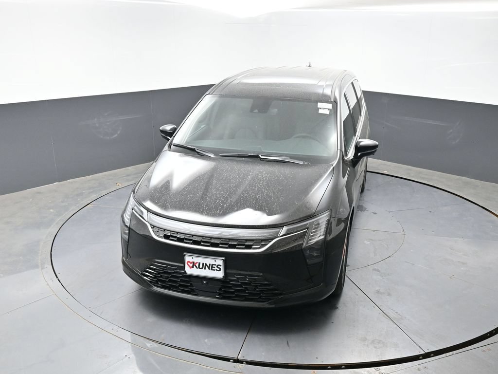 New 2027 Chrysler Pacifica Select w/ Family Tech Group FWD image 34