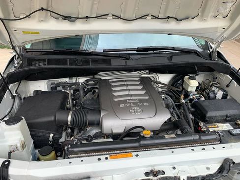 Used 2010 Toyota Sequoia Platinum RWD image 56