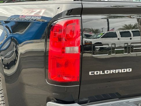 Used 2021 Chevrolet Colorado Z71 image 36