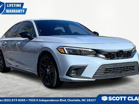 Used 2024 Honda Civic Sport image 1