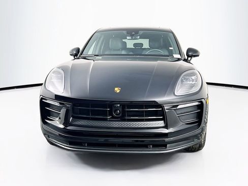 New 2026 Porsche Macan Base image 6