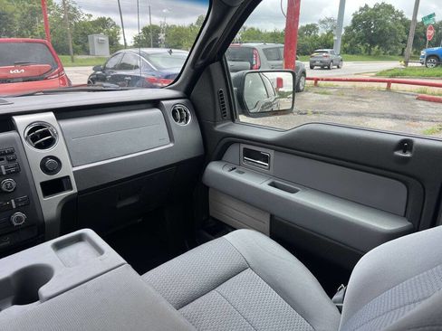 Used 2011 Ford F150 XLT w/ XLT Chrome Pkg image 14