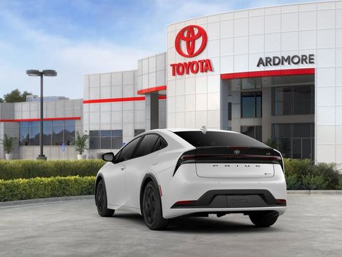 New 2026 Toyota Prius LE FWD image 7