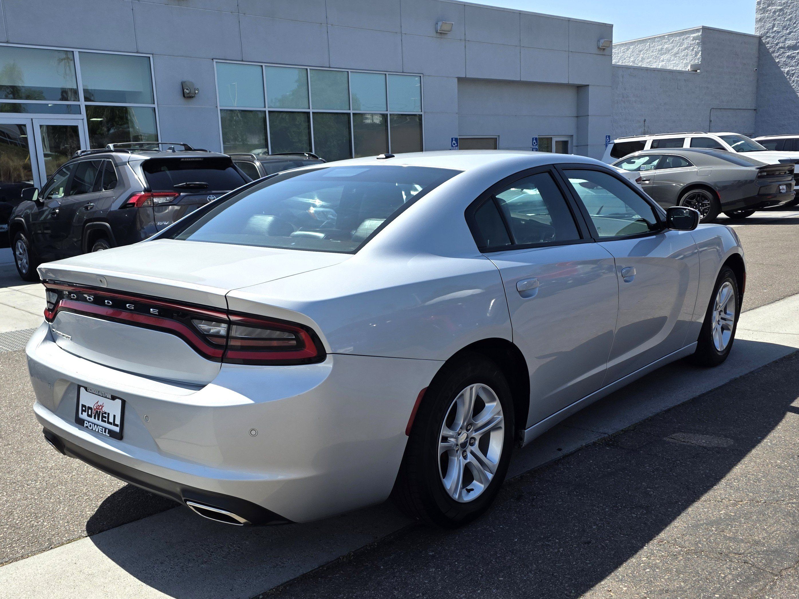 Certified 2021 Dodge Charger SXT w/ Leather Interior Group RWD image 5