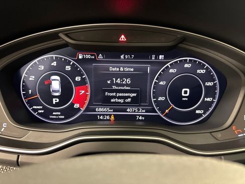 Used 2020 Audi SQ5 Premium Plus w/ Premium Plus Package image 25