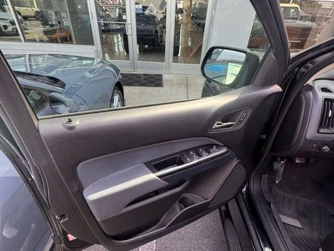 Used 2019 Chevrolet Colorado Z71 w/ Z71 Midnight Edition AWD/4WD image 7