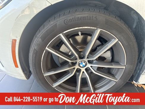 Used 2019 BMW 330i Sedan w/ Convenience Package image 9