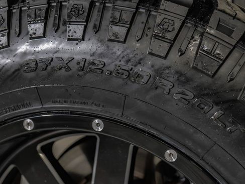 Used 2021 Ford F250 Platinum w/ FX4 Off-Road Package image 65