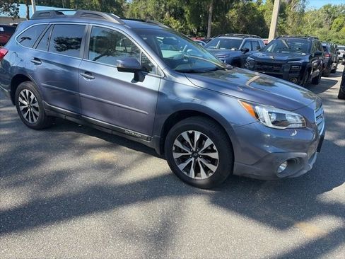 Used 2015 Subaru Outback 3.6R Limited AWD/4WD image 2
