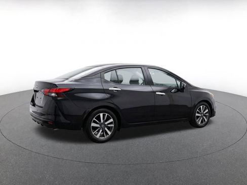 Used 2025 Nissan Versa SV FWD image 11