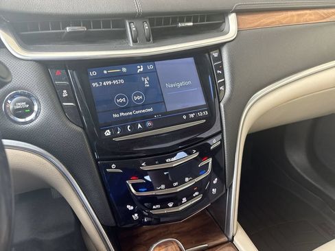Certified 2019 Cadillac XTS Luxury FWD image 13