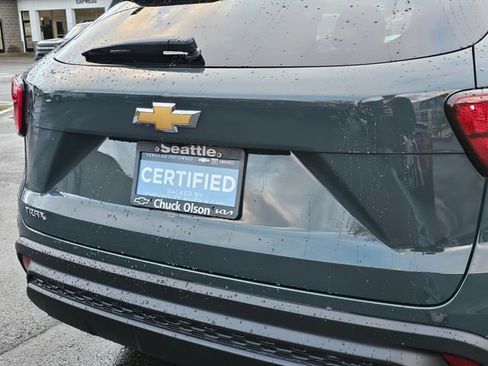 Certified 2025 Chevrolet Trax LS image 14