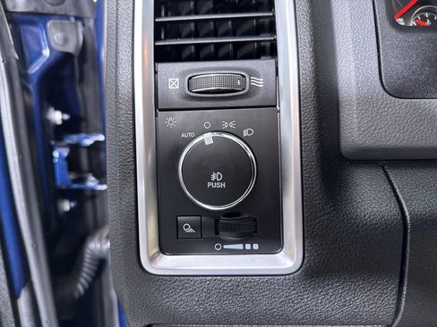Used 2020 RAM 1500 Warlock AWD/4WD image 29