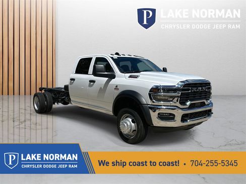 New 2025 RAM 4500 Tradesman w/ Chrome Appearance Group image 1