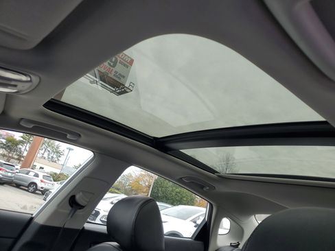 Used 2019 Kia Optima S w/ S Panoramic Sunroof Package image 18