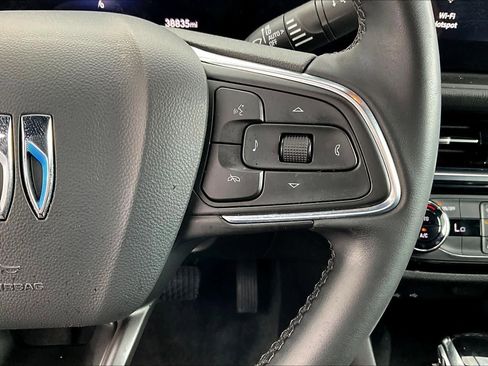 Used 2024 Buick Envista Sport Touring w/ Convenience II Package FWD image 24