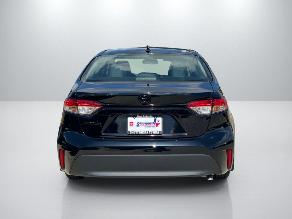 Certified 2025 Toyota Corolla LE FWD image 6
