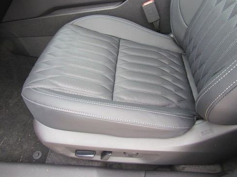 New 2026 Mitsubishi Outlander SEL FWD image 13