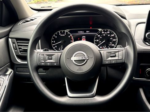 Certified 2024 Nissan Rogue S image 16