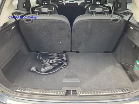 Certified 2024 Volvo XC90 T8 Plus w/ Protection Package Premier image 12