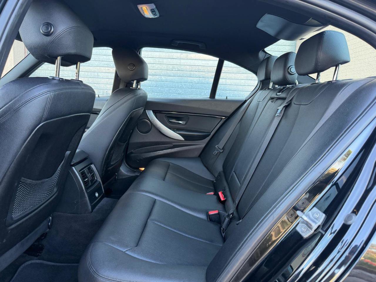 Used 2016 BMW 328i Sedan RWD image 18