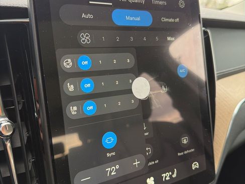 New 2026 Volvo XC60 B5 Ultra w/ Protection Package Premier image 15