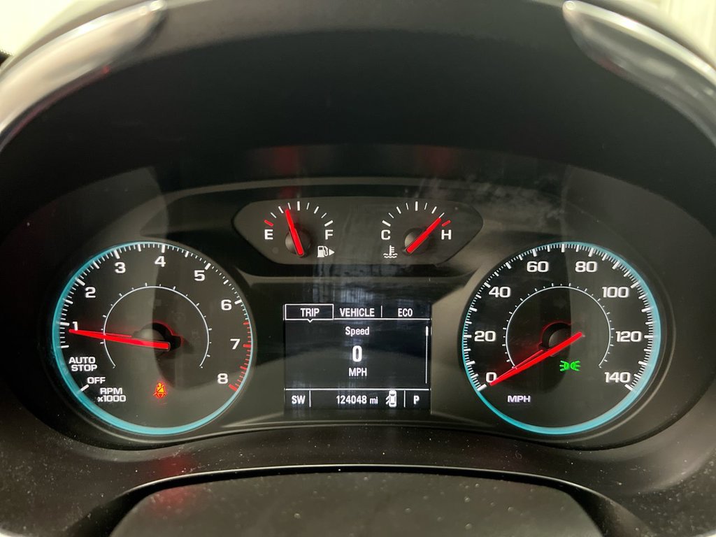 Used 2018 Chevrolet Malibu LT FWD image 12