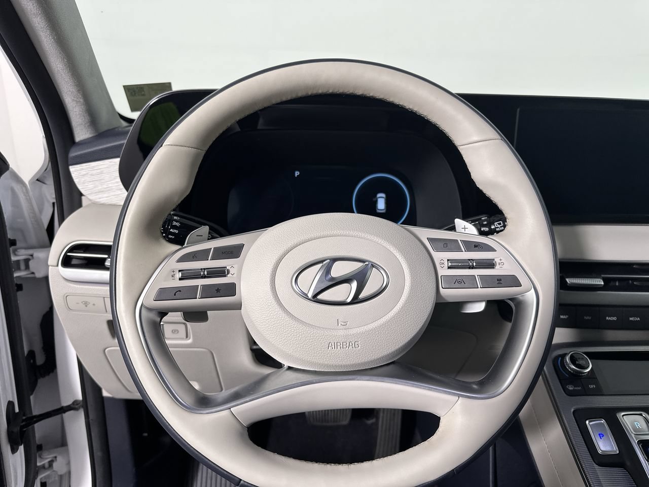 Used 2025 Hyundai Palisade Calligraphy AWD/4WD image 5