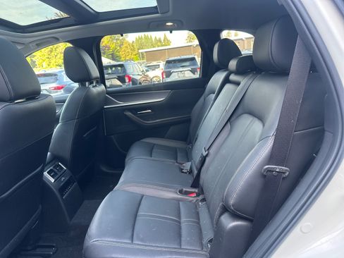Used 2025 MAZDA CX-70 Plug-In Hybrid w/ Premium Pkg AWD/4WD image 10