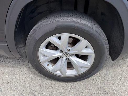 Used 2018 Volkswagen Atlas SE FWD image 3