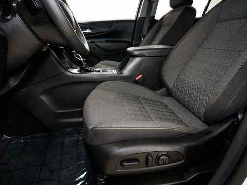 Used 2023 Chevrolet Equinox LT image 10