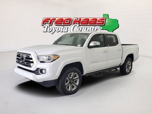 Used 2019 Toyota Tacoma Limited RWD image 1