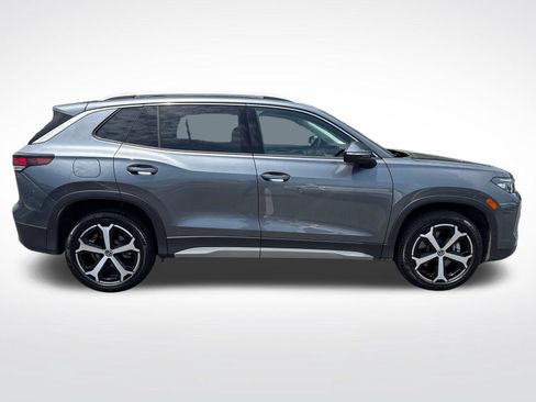 Certified 2025 Volkswagen Tiguan SE AWD/4WD image 7