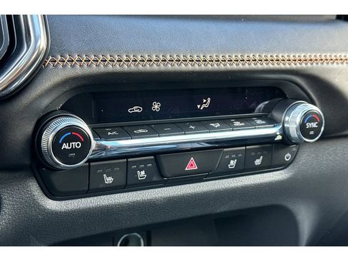 Certified 2025 MAZDA CX-50 2.5 Hybrid w/ Weather Package image 19