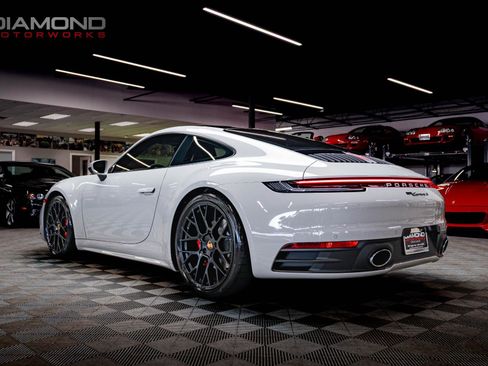 Used 2024 Porsche 911 Carrera S image 2