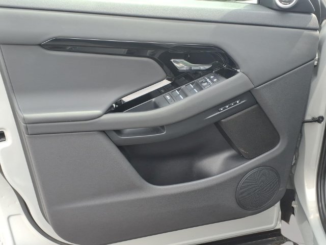 Used 2024 Land Rover Range Rover Evoque S AWD/4WD image 8