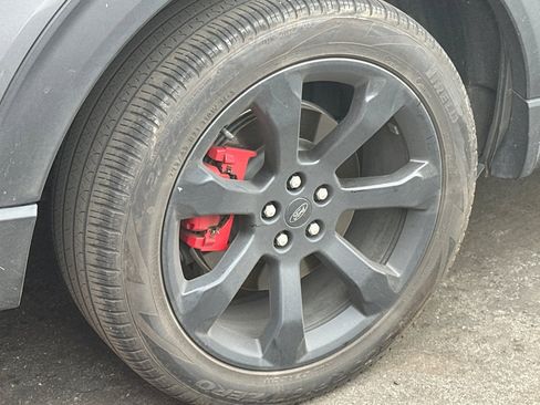 Used 2023 Ford Explorer ST w/ Equipment Group 401A image 7