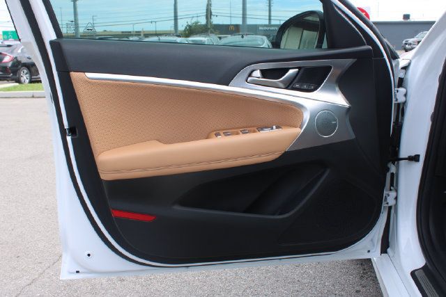 Used 2023 Genesis G70 2.0T Advanced AWD/4WD image 10