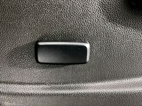 Used 2022 GMC Canyon Elevation RWD image 59