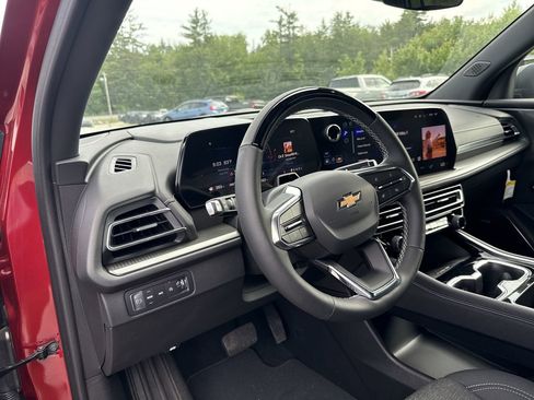 New 2025 Chevrolet Traverse LT w/ Enhanced Driving Package AWD/4WD image 45