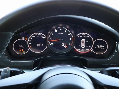 Used 2022 Porsche Panamera 4 Platinum Edition w/ Assistance Package image 27