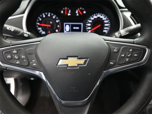 Used 2024 Chevrolet Malibu LT image 17