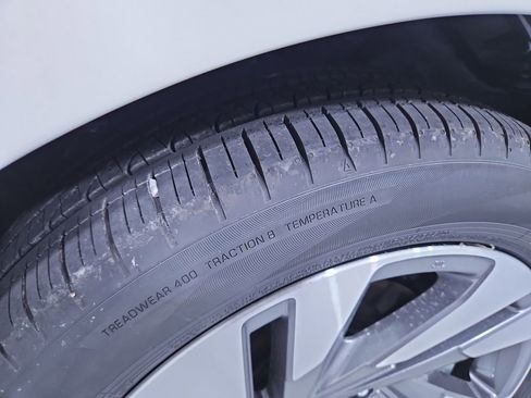 New 2025 Subaru Legacy Limited image 28