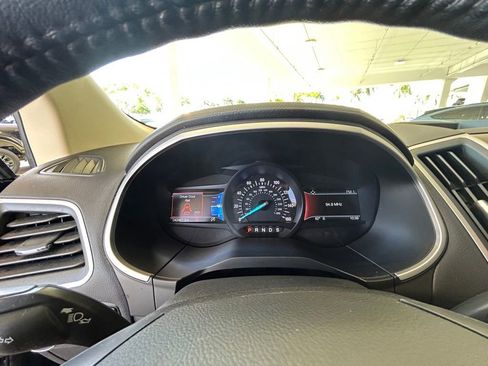Used 2020 Ford Edge SEL w/ Cold Weather Package FWD image 38